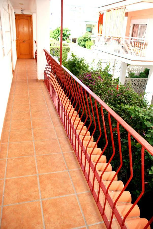Apartamentos Inter Gandia Playa Экстерьер фото